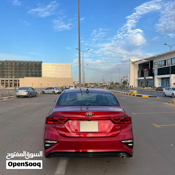 Kia Forte 2019 photo 2