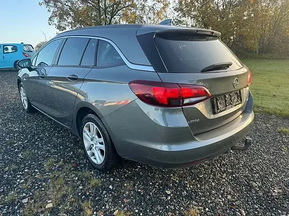 Opel Astra 2017 photo 2