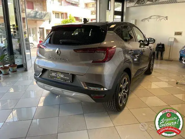 Renault Captur 2023 photo 4