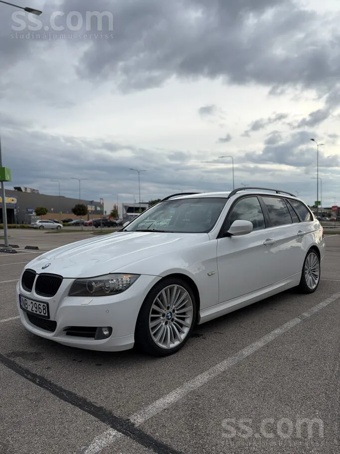 BMW 320