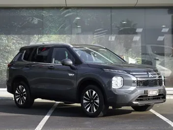 Mitsubishi Outlander 2026 photo 2