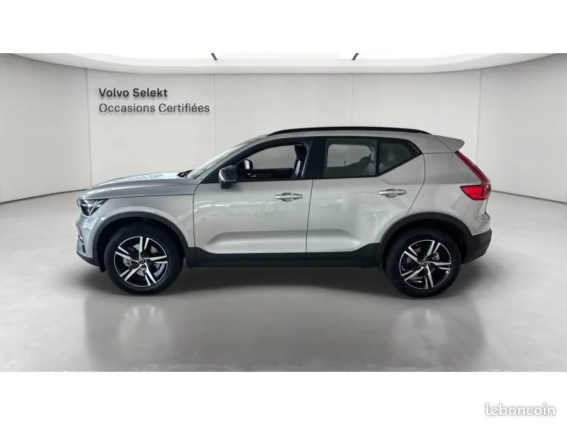 Volvo Xc40 2024 photo 2