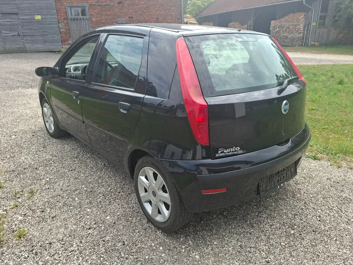 Fiat Punto 2004 photo 3