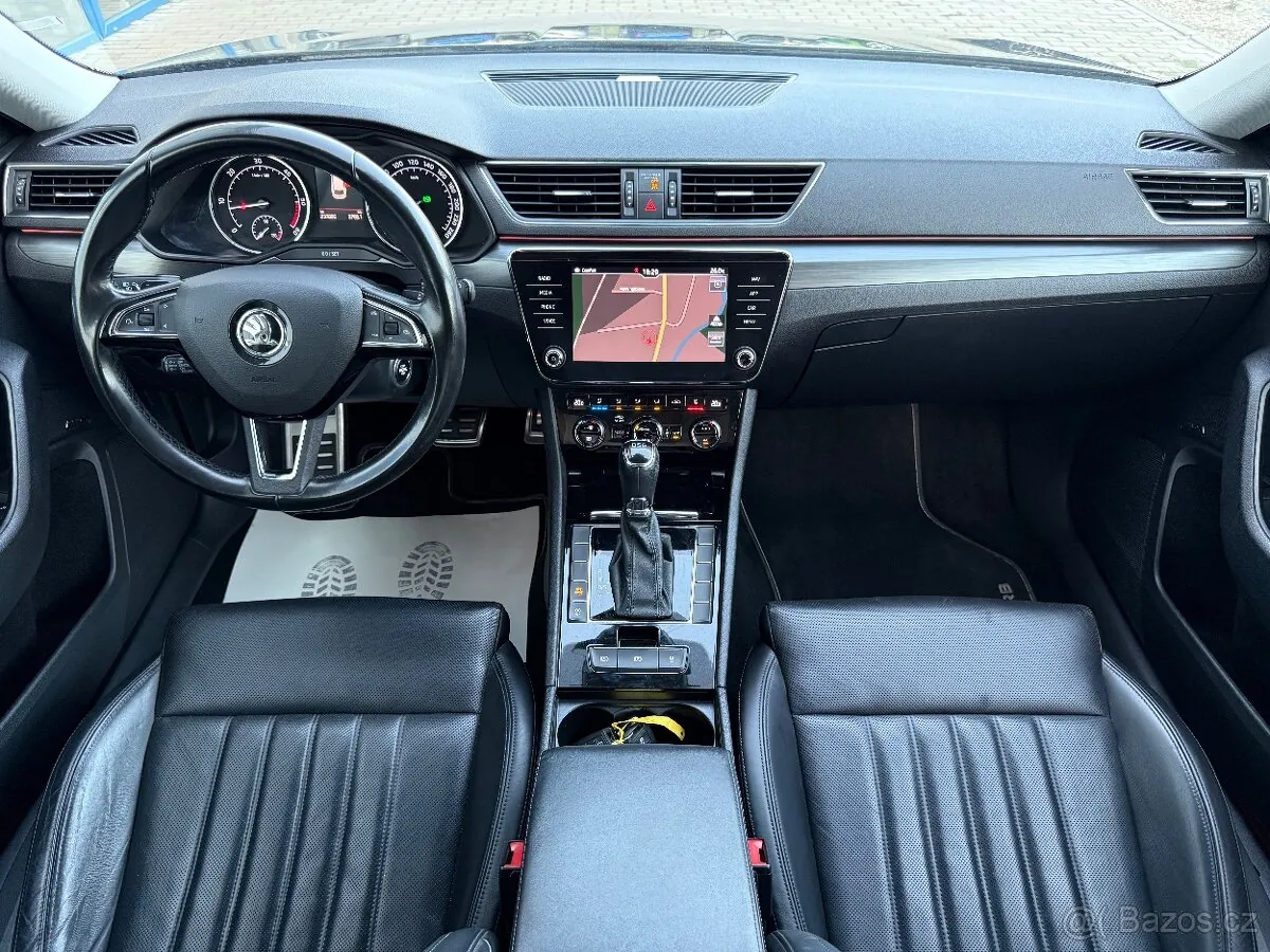 Skoda Superb 2019 photo 5