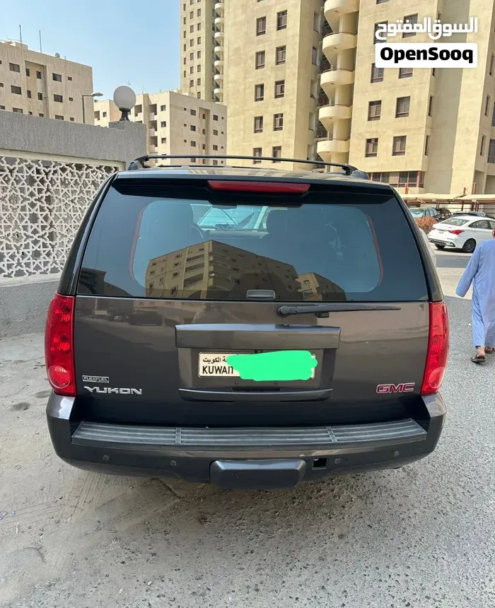 GMC Yukon 2011 photo 3
