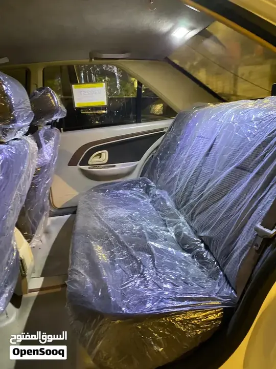 Peugeot 208 2018 photo 3