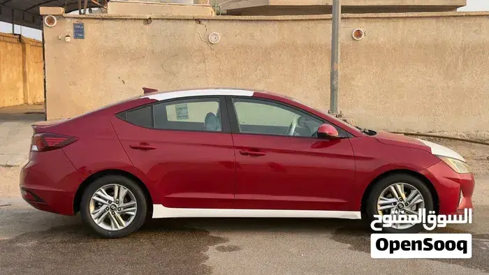 Hyundai Elantra 2019 photo 3