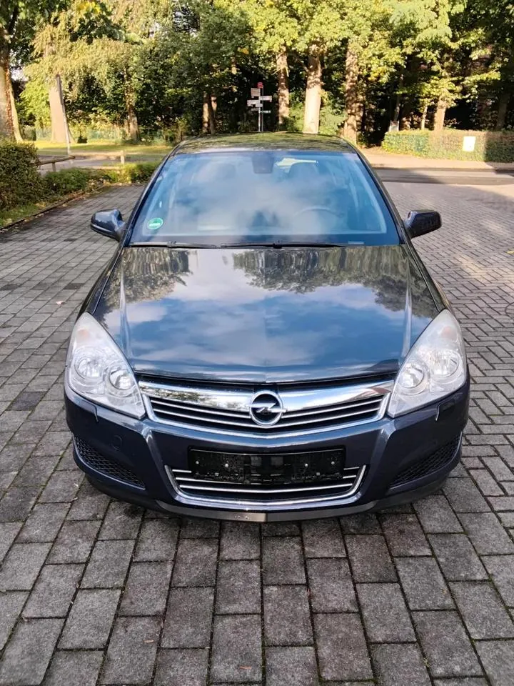 Opel Astra H