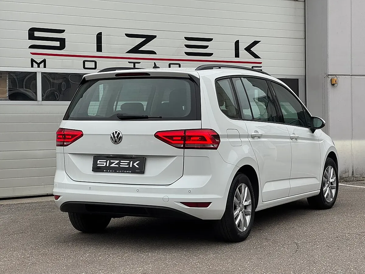 Volkswagen Touran 2019 photo 3