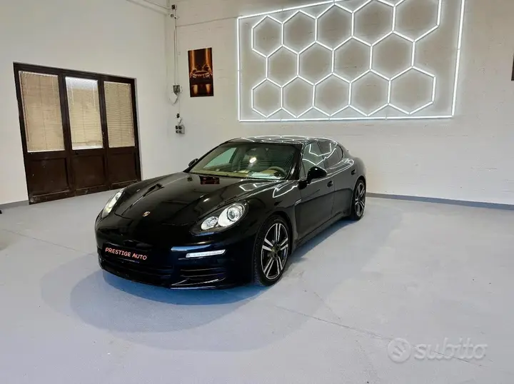 Porsche Panamera 2014 photo 2