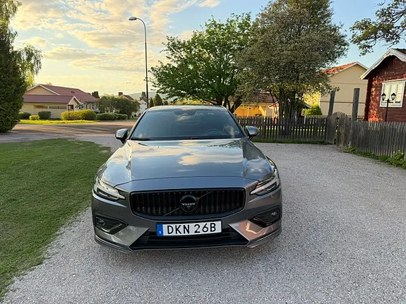 Volvo S60 2020 photo 2