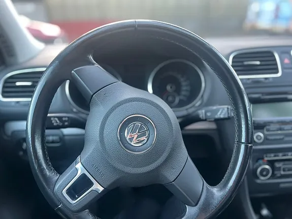 Volkswagen Golf Vi 2010 photo 4