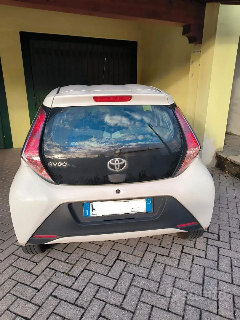 Toyota Aygo 2017 photo 2