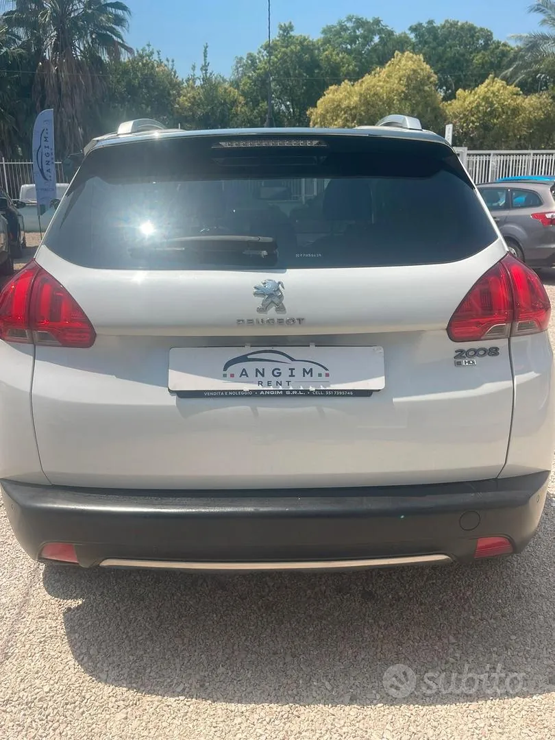 Peugeot 2008 2015 photo 5