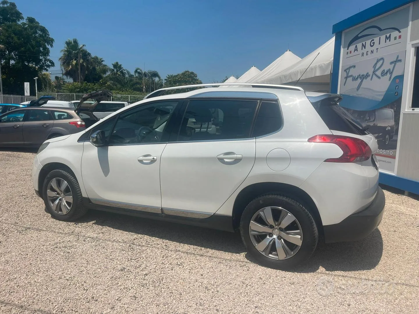 Peugeot 2008 2015 photo 4