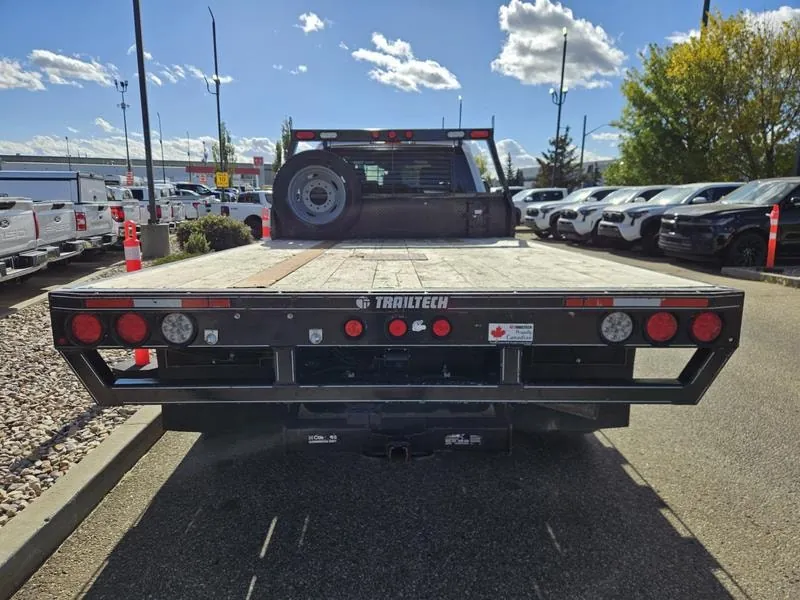 Ford Super Duty F-550 2024 photo 4