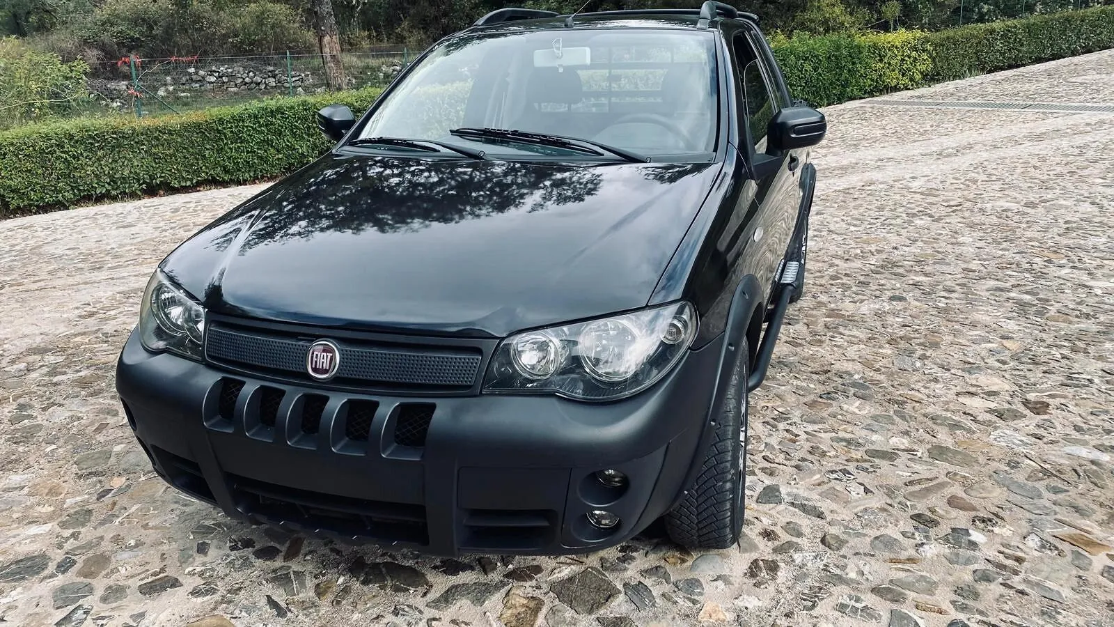 Fiat Strada 2011 photo 2