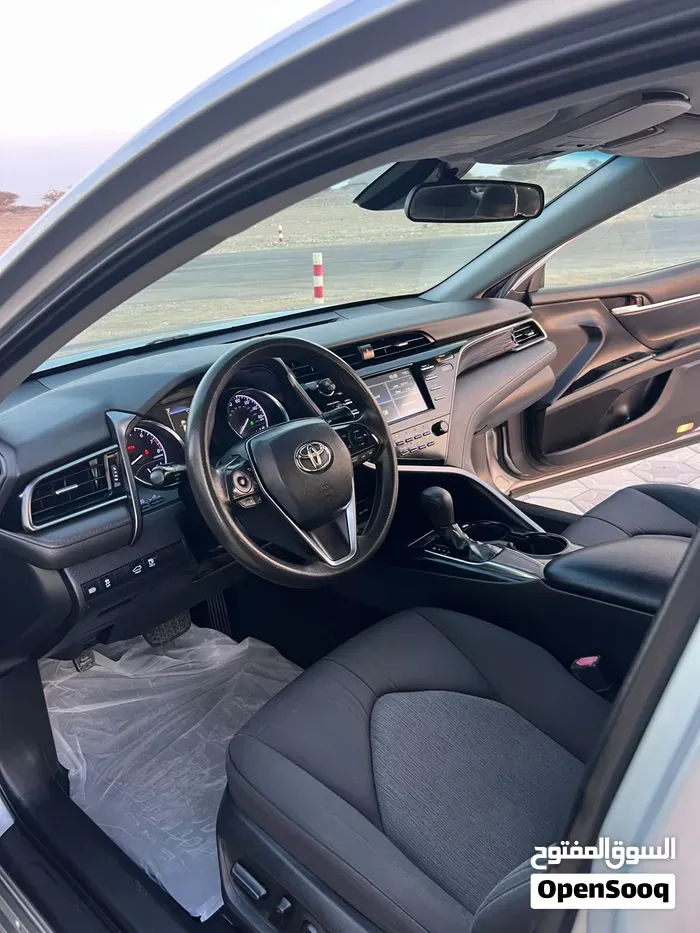 Toyota Camry 2019 photo 2