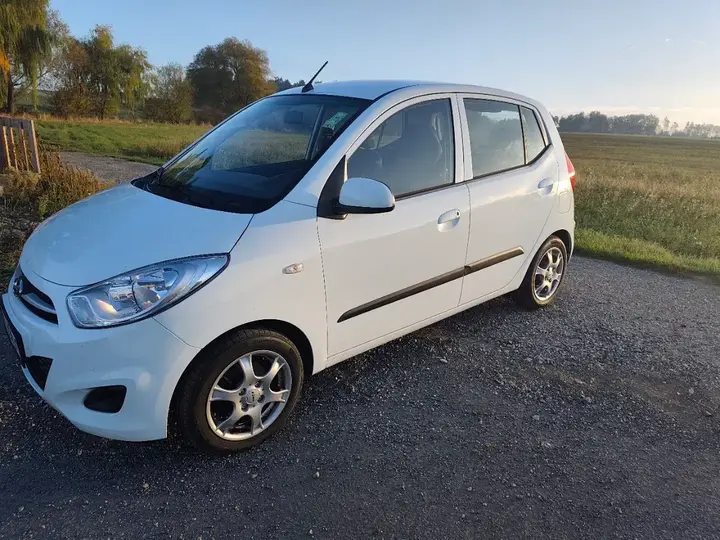 Hyundai I10 2012 photo 2