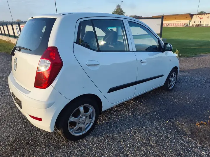 Hyundai I10 2012 photo 3