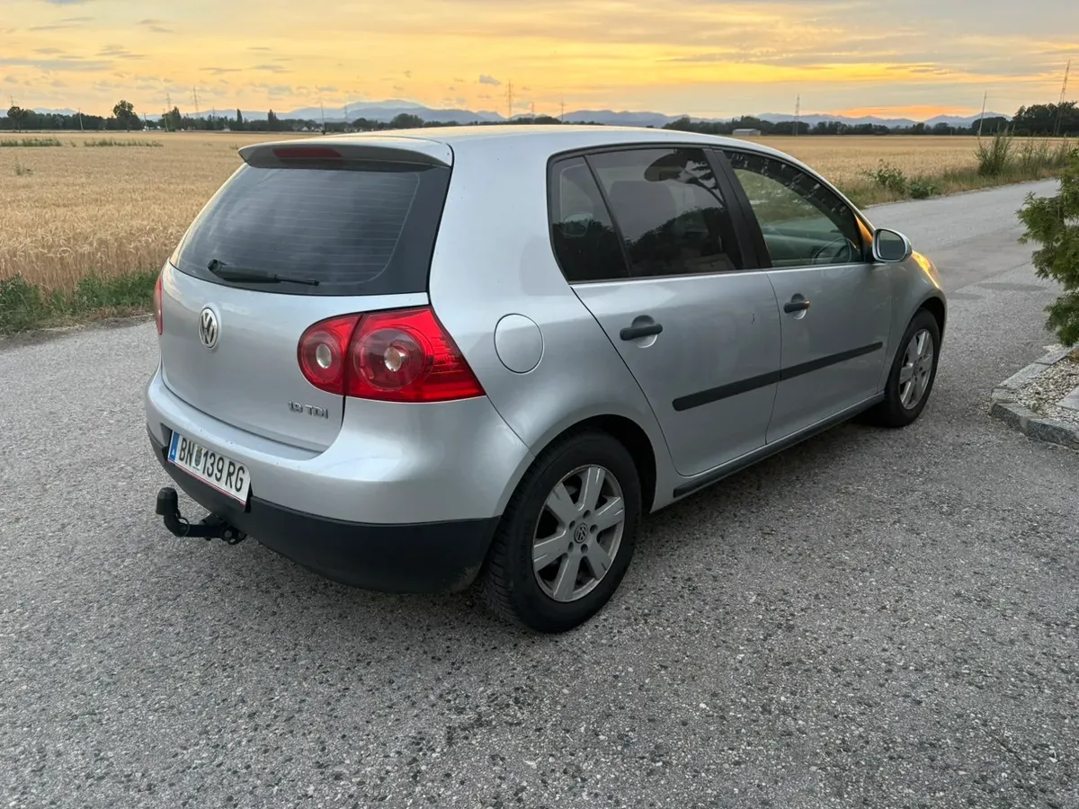Volkswagen Golf 2004 photo 3