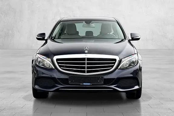 Mercedes-Benz C180 2015 photo 2