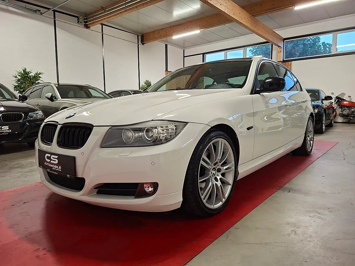 BMW 3 Series 2009 photo 3