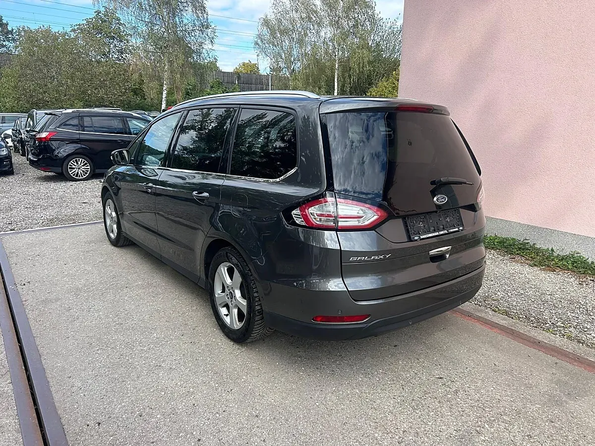 Ford Galaxy 2016 photo 3