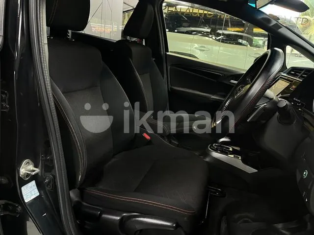 Honda Fit 2015 photo 4