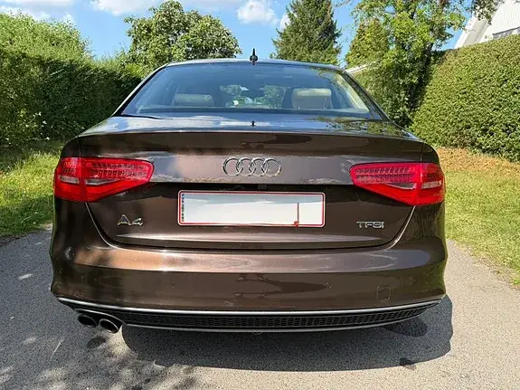 Audi A4 2015 photo 2