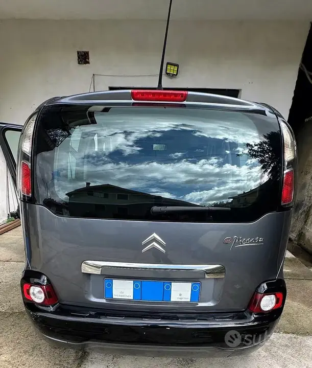 Citroen C3 Picasso 2011 photo 3