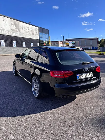 Audi A4 2009 photo 5