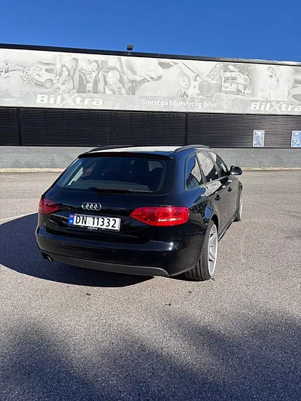 Audi A4 2009 photo 3
