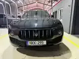Maserati Levante 2017 photo 2