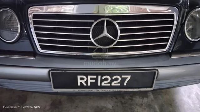 Mercedes-Benz 200E