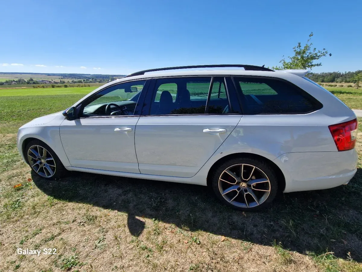Skoda Octavia 2015 photo 3