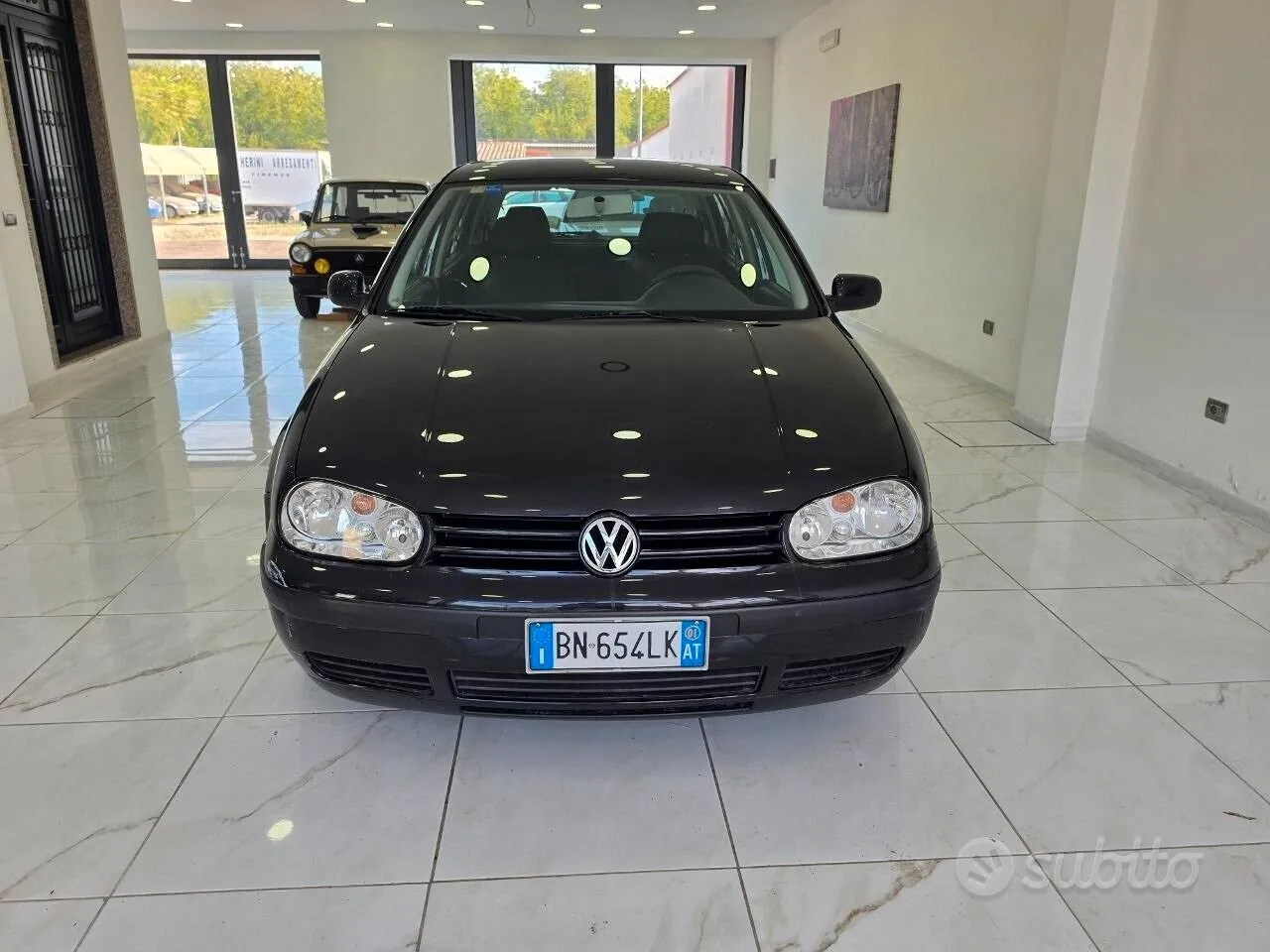 Volkswagen Golf 2001 photo 2