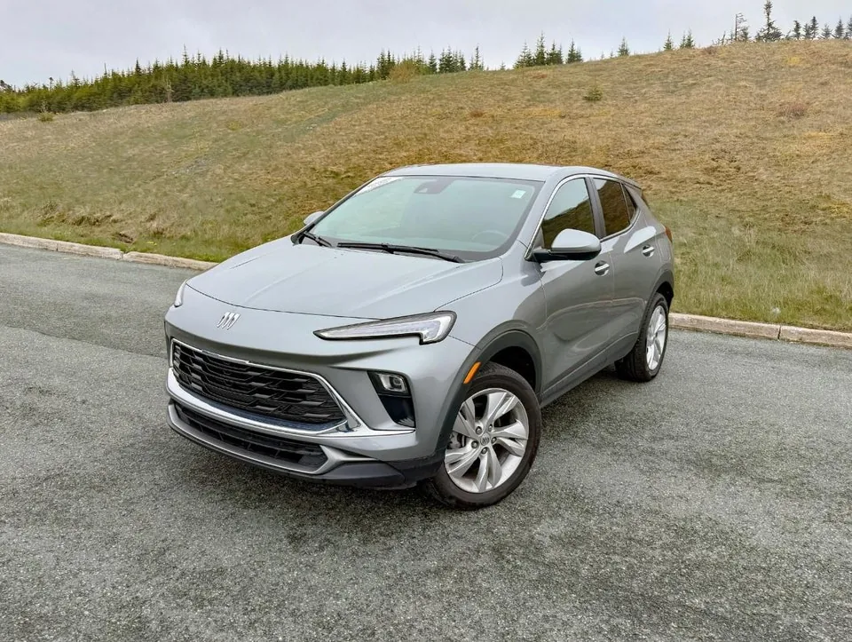 Buick Encore Gx 2025 photo 2