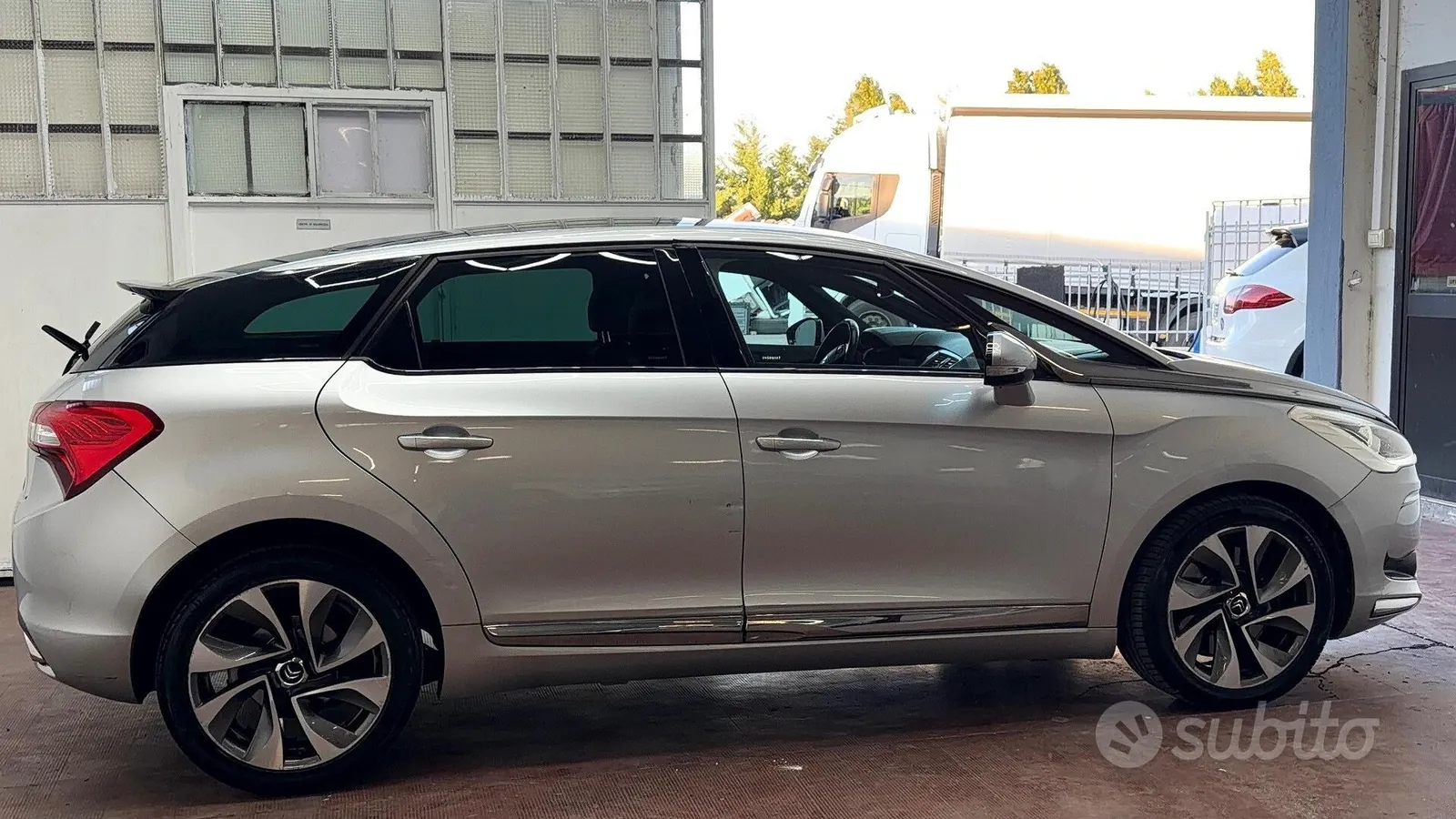 DS Automobiles Ds 5 2013 photo 5
