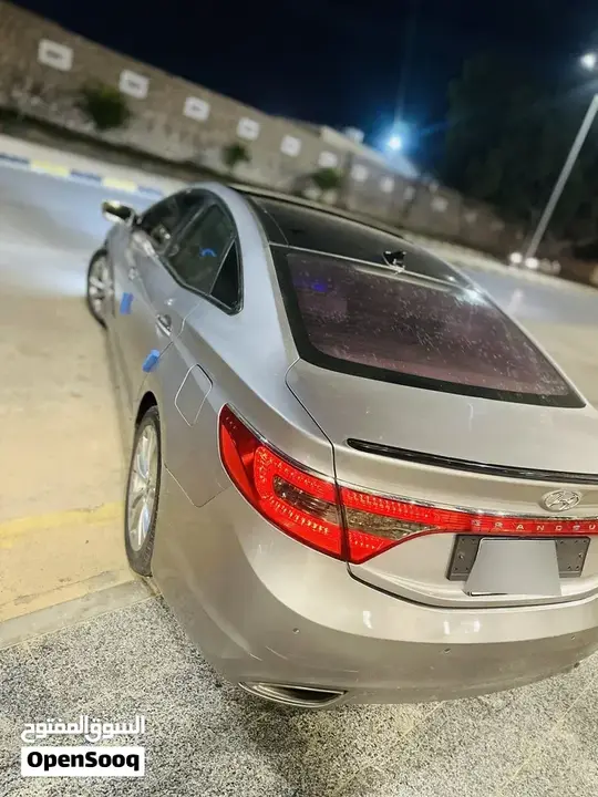 Hyundai Grandeur 2012 photo 2