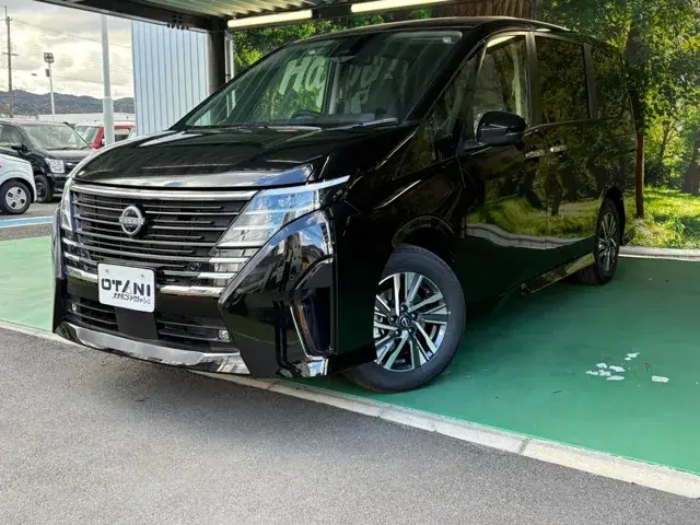 Nissan Serenade