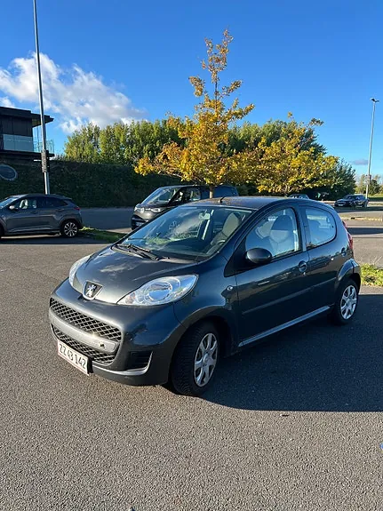 Peugeot 107 2010 photo 3