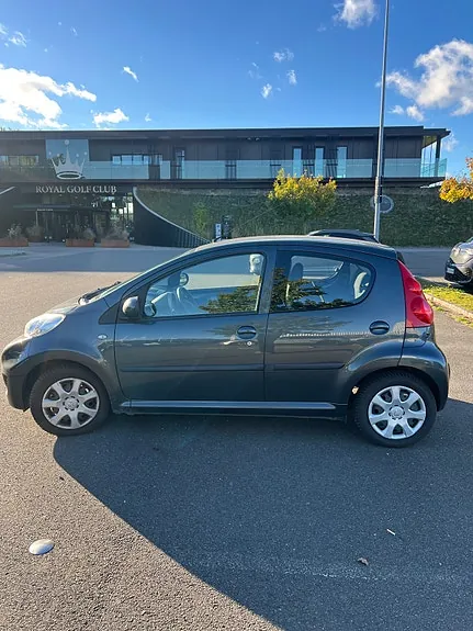 Peugeot 107 2010 photo 4