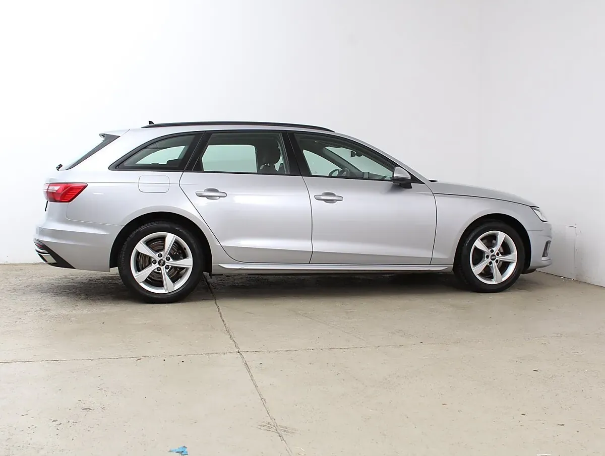 Audi A4 2021 photo 3