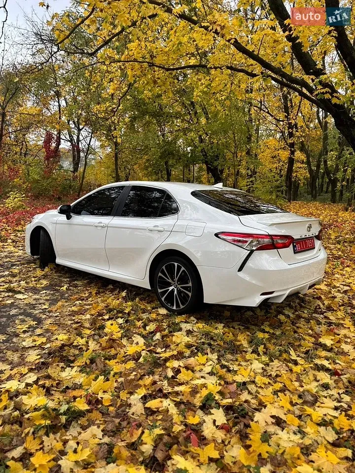 Toyota Camry 2020 photo 4