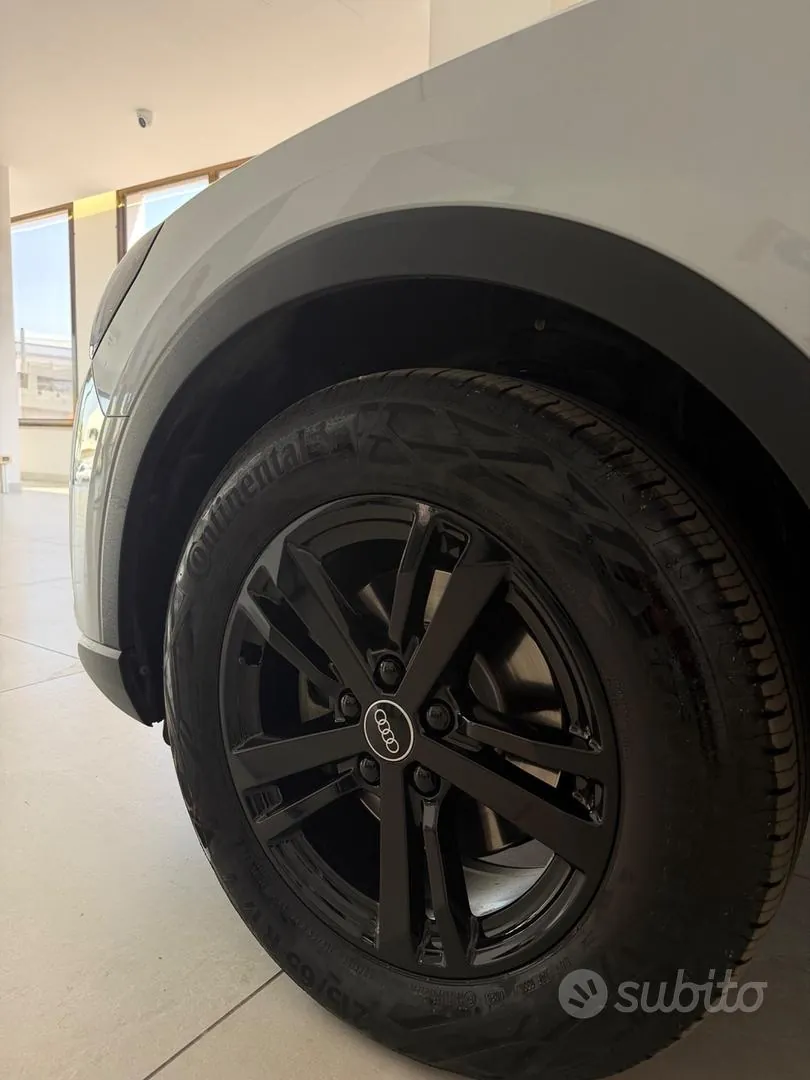 Audi Q3 2022 photo 4