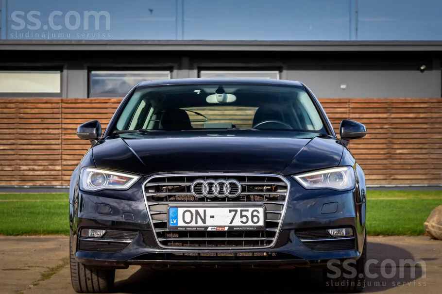 Audi A3 Sportback 2013 photo 2