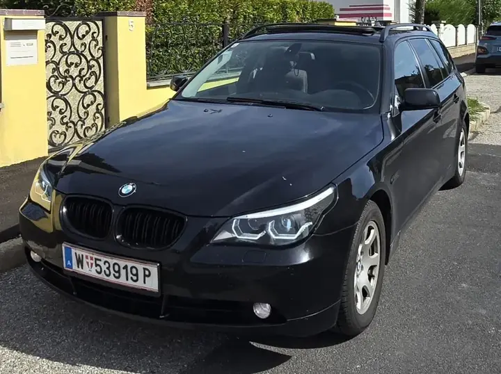 BMW 5 Series 2005 photo 2