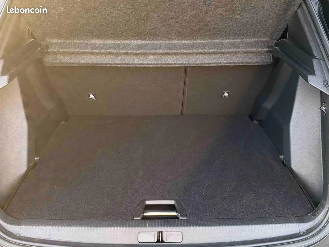 Peugeot 2008 2022 photo 5