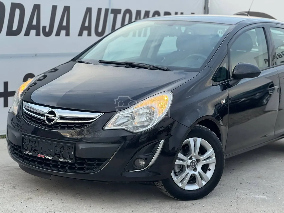 Opel Corsa D 2011 photo 2
